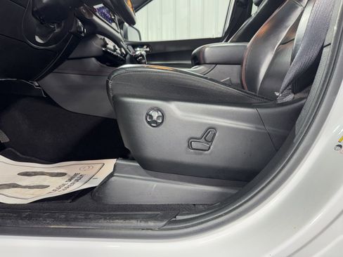 Used 2023 Dodge Durango GT RWD image 22