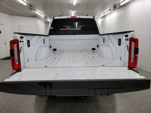 New 2026 Ford F250 XLT w/ XLT Premium Package AWD/4WD image 6