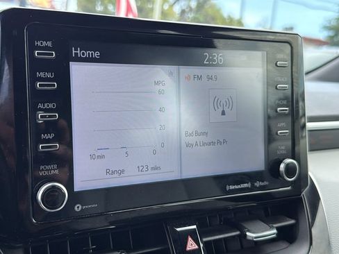 Used 2022 Toyota Corolla SE w/ SE Preferred Package FWD image 33