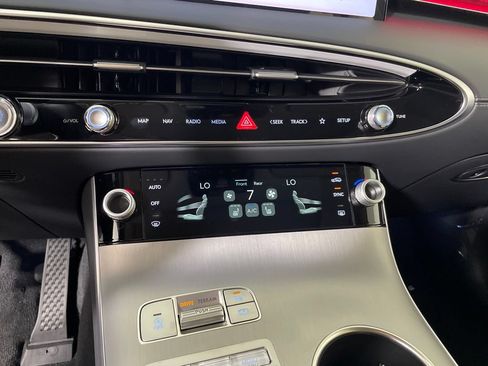 New 2026 Genesis GV70 2.5T Select AWD/4WD image 9