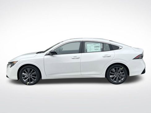 New 2026 Nissan Sentra SL w/ Floor Mat Package FWD image 2