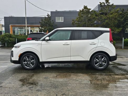 Used 2021 Kia Soul S image 5