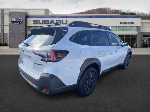 Used 2025 Subaru Outback Onyx Edition w/ Tech Package 2 image 5