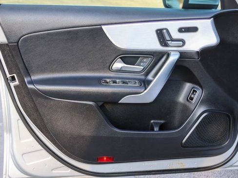 Used 2019 Mercedes-Benz A 220 image 9