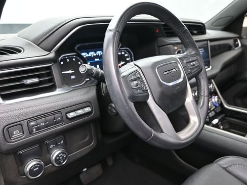 Used 2021 GMC Yukon Denali image 12