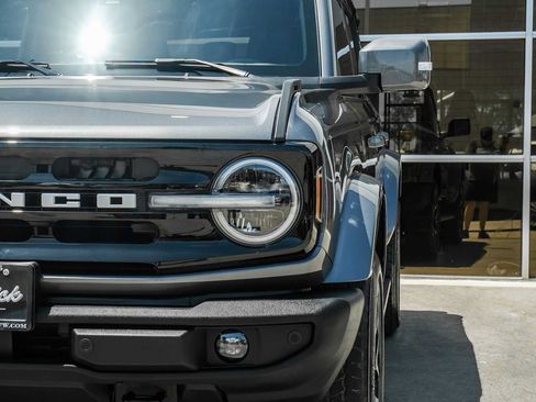 Used 2023 Ford Bronco Outer Banks AWD/4WD image 38