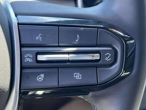 Used 2023 Chevrolet Colorado ZR2 w/ ZR2 Convenience Package III AWD/4WD image 23