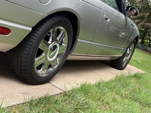 Used 2005 Ford Thunderbird RWD image 51