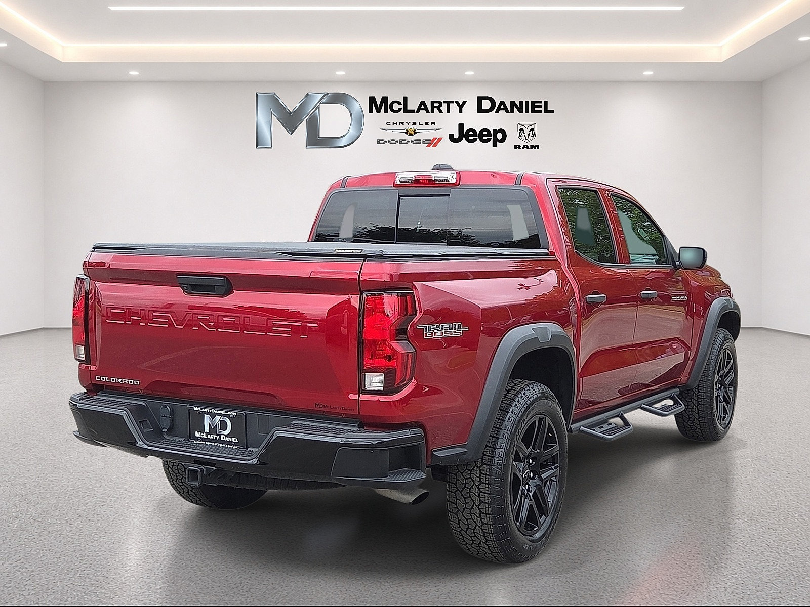 Used 2024 Chevrolet Colorado Trail Boss w/ Advanced Trailering Package AWD/4WD image 5