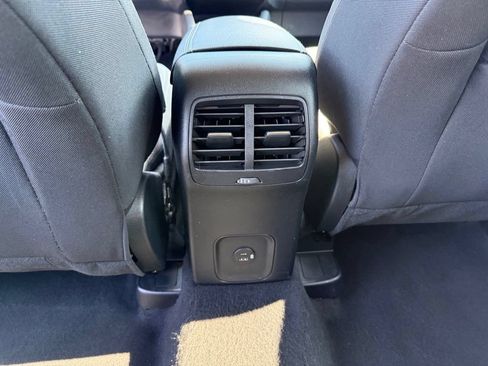 Used 2020 Ford Escape SE AWD/4WD image 17