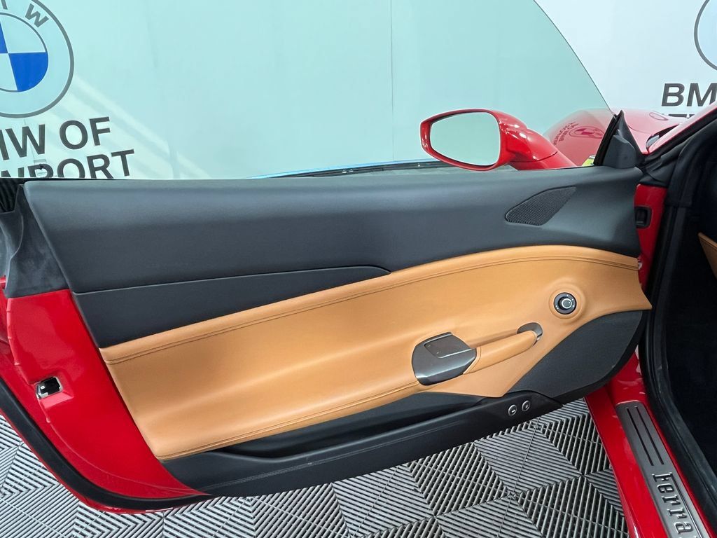 Used 2019 Ferrari 488 Spider RWD image 35