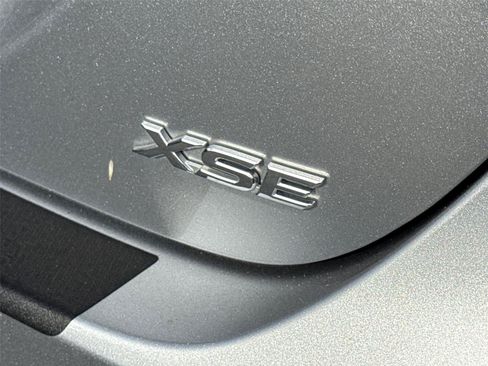 Used 2023 Toyota Camry XSE FWD image 13