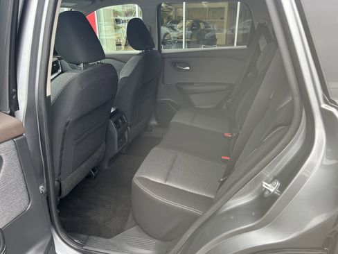 Used 2022 Nissan Rogue SV AWD/4WD image 6