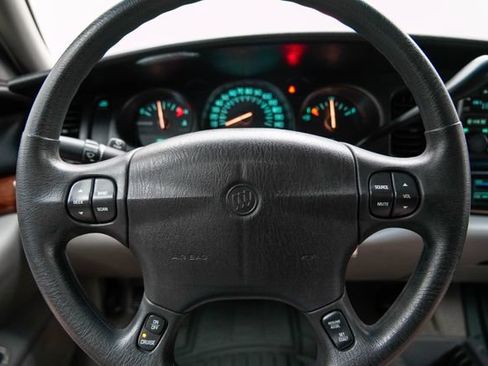 Used 2005 Buick Le Sabre Custom w/ Wheel And Sound Package FWD image 30