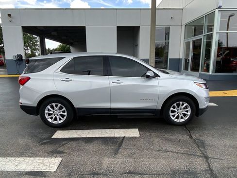 Used 2020 Chevrolet Equinox LT AWD/4WD image 11