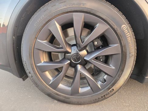 Used 2024 Tesla Model X AWD/4WD image 16