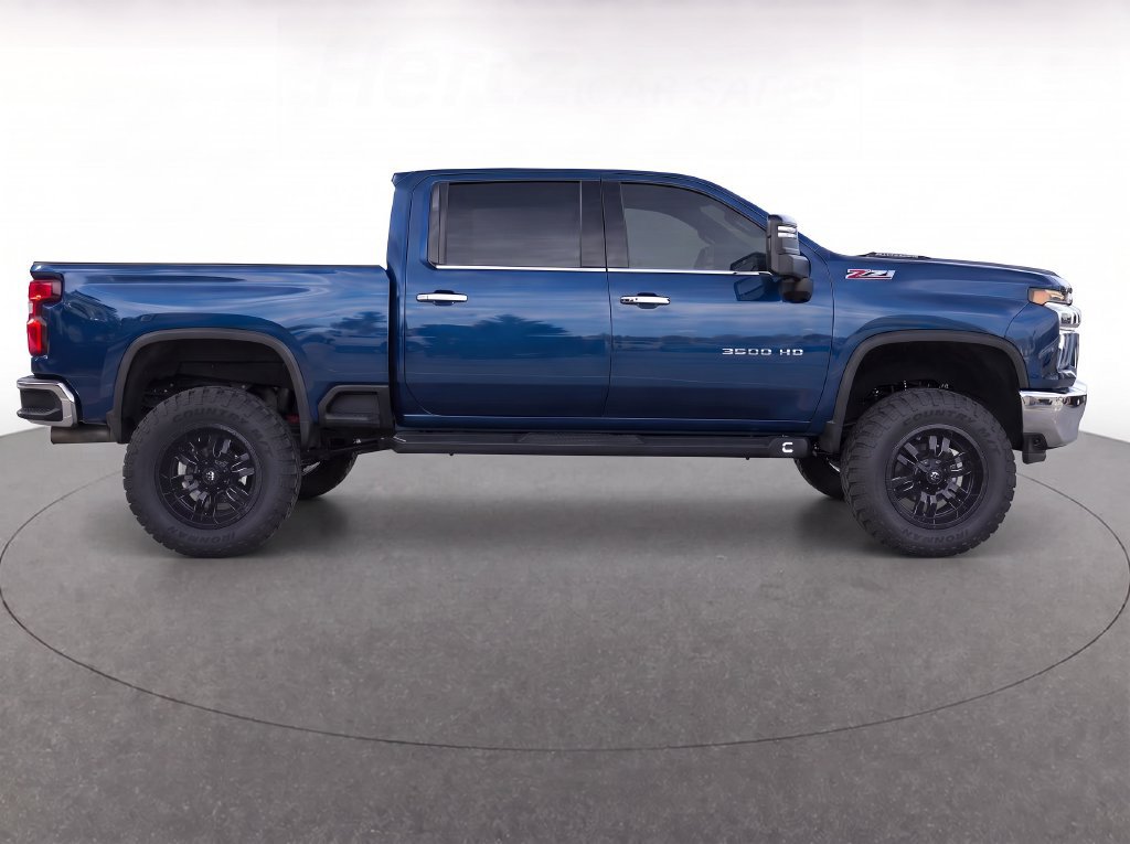 Used 2022 Chevrolet Silverado 3500 LTZ w/ LTZ Plus Package AWD/4WD image 11