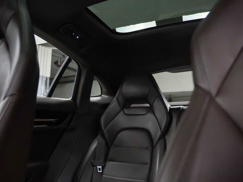 Certified 2024 Porsche Panamera 4 image 35