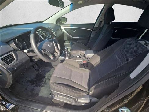 Used 2014 Hyundai Elantra GT FWD image 14