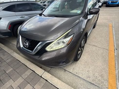 Used 2015 Nissan Murano Platinum FWD image 2