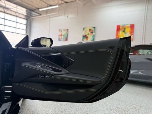 Used 2024 Chevrolet Corvette Stingray Premium Conv w/ Z51 Performance Package RWD image 14