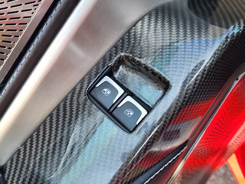 Used 2018 Chevrolet Corvette Stingray Convertible w/ 3LT Preferred Equipment Group RWD image 33
