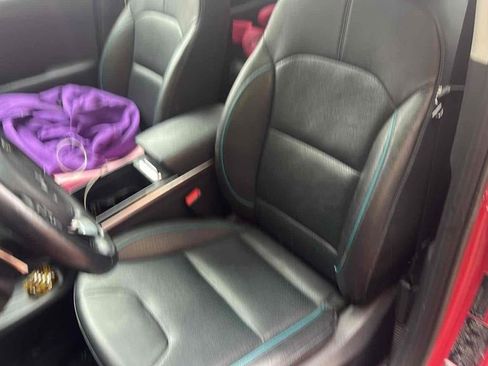 Used 2022 Kia Niro EX Premium w/ Cold Weather Package image 13