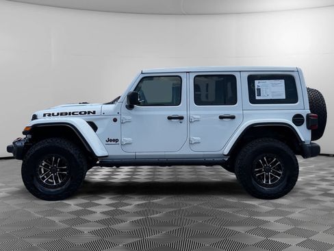 Used 2024 Jeep Wrangler Unlimited Rubicon AWD/4WD image 2