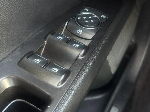 Used 2017 Ford Fusion Titanium FWD image 30