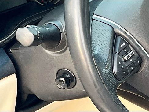 Used 2022 Nissan Maxima Platinum w/ Sport Mat Group FWD image 10