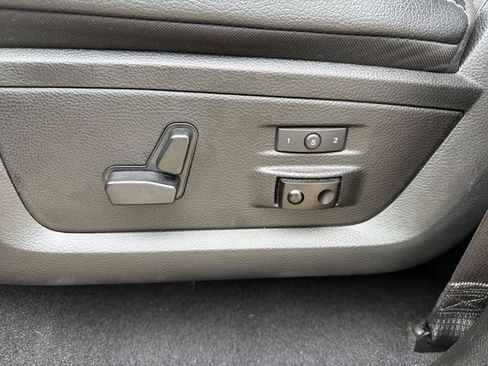 Used 2018 RAM 2500 Laramie AWD/4WD image 14