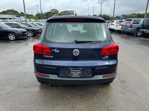 Used 2016 Volkswagen Tiguan S AWD/4WD image 4