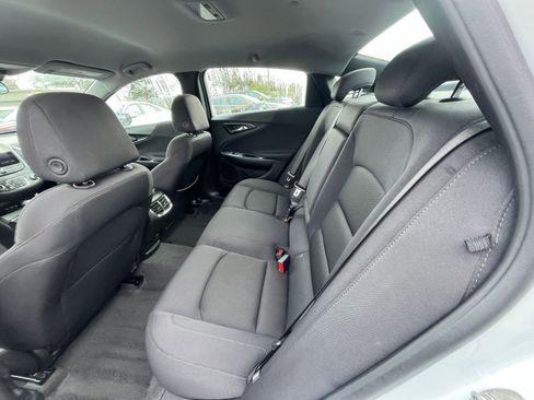 Used 2024 Chevrolet Malibu LT image 27