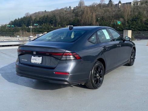 Certified 2025 Honda Accord SE image 12