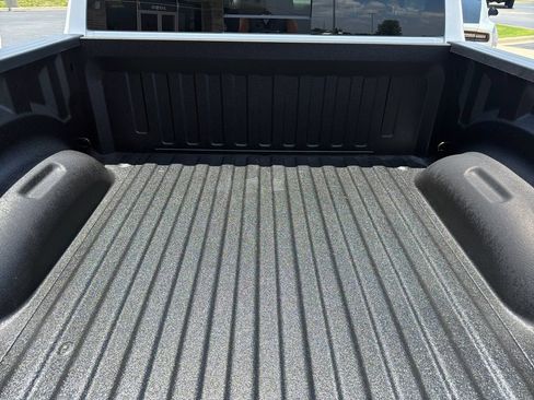Used 2025 RAM 1500 Big Horn AWD/4WD image 6