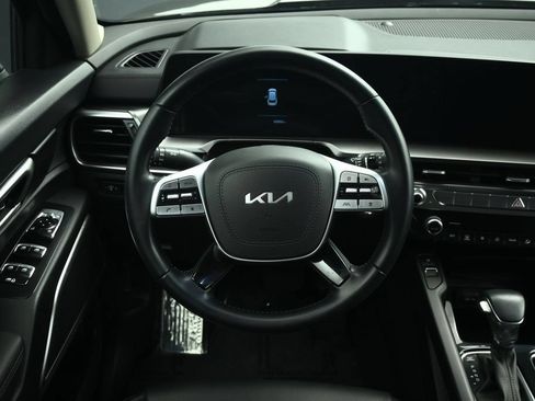 Certified 2025 Kia Telluride S FWD image 34