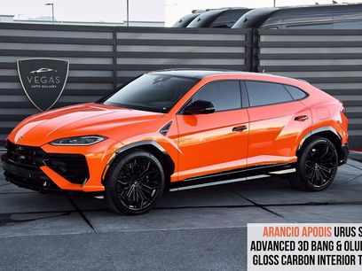 Used 2025 Lamborghini Urus SE
