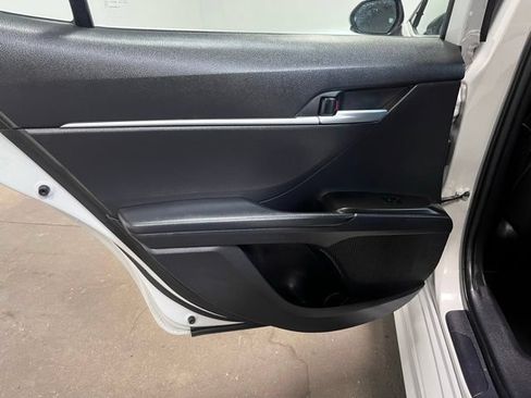 Used 2023 Toyota Camry SE FWD image 15
