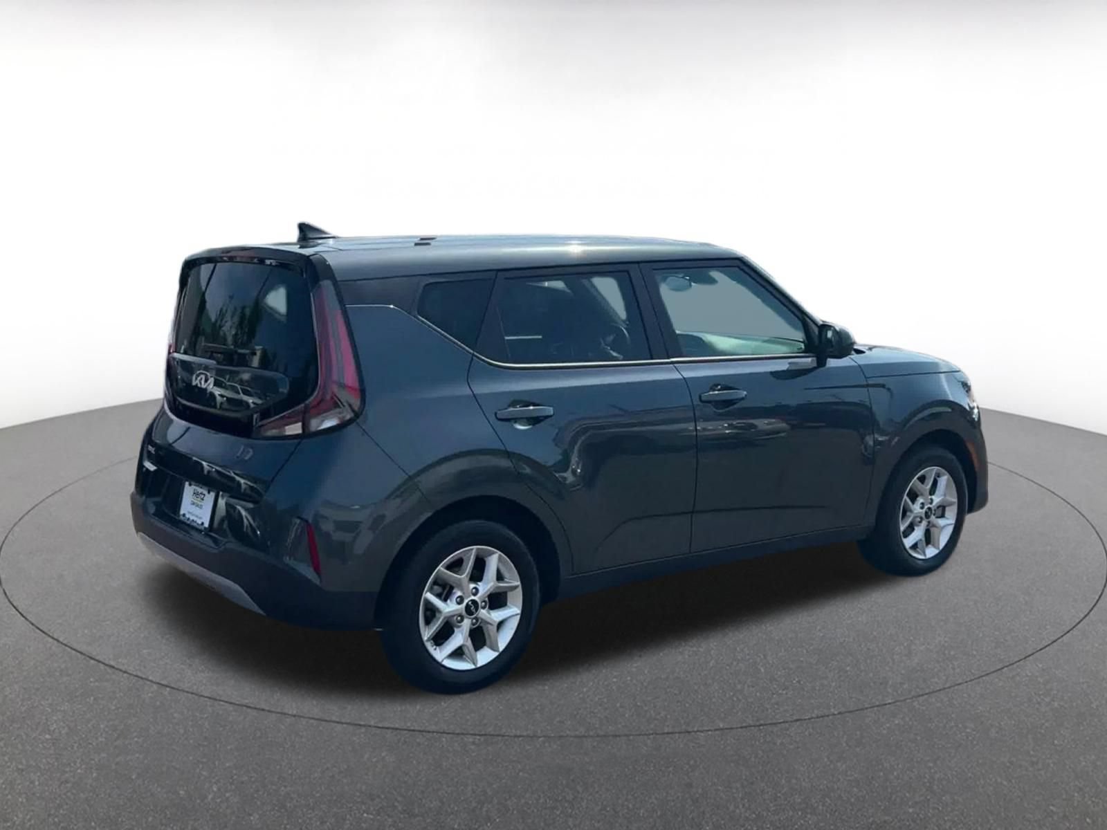 Used 2025 Kia Soul LX w/ LX Technology Package FWD image 13