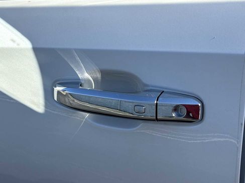 Used 2024 GMC Sierra 1500 SLT w/ SLT Premium Plus Package image 43