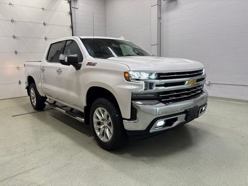 Used 2020 Chevrolet Silverado 1500 LTZ w/ LTZ Premium Package AWD/4WD image 2
