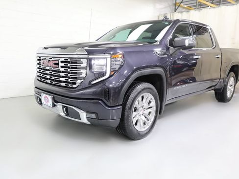 Used 2022 GMC Sierra 1500 Denali AWD/4WD image 16