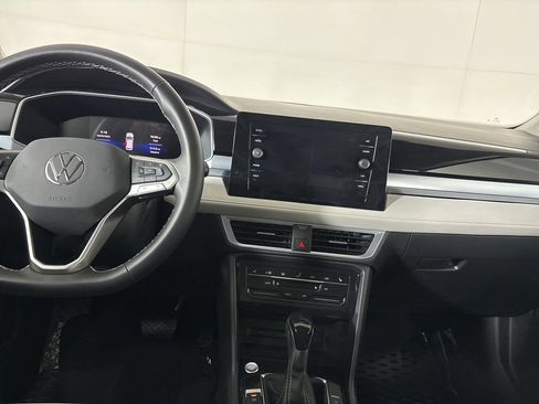 Used 2025 Volkswagen Taos SE w/ Panoramic Sunroof Package AWD/4WD image 26