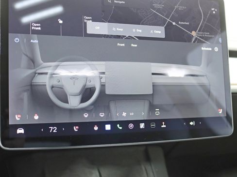 Used 2021 Tesla Model Y Long Range image 18