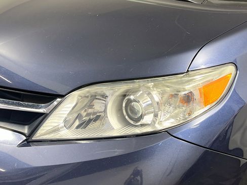Used 2020 Toyota Sienna LE FWD image 9