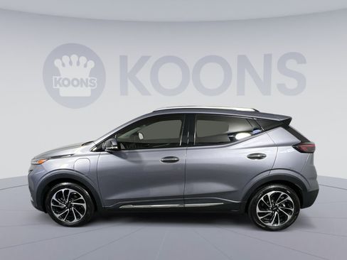 Used 2023 Chevrolet Bolt EUV Premier FWD image 7