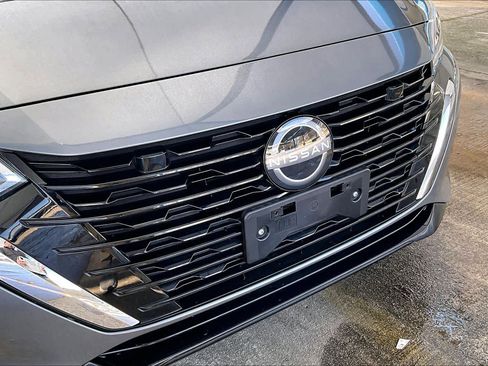 Used 2024 Nissan Sentra SV image 30