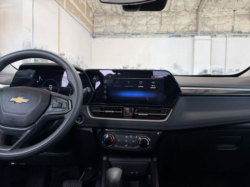 Used 2025 Chevrolet TrailBlazer LT image 18