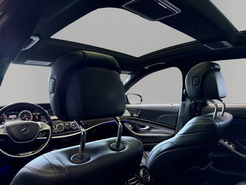 Used 2015 Mercedes-Benz S 550 Sedan image 30