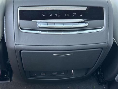 New 2026 Cadillac Escalade Platinum Sport w/ LPO, ONYX Package AWD/4WD image 19